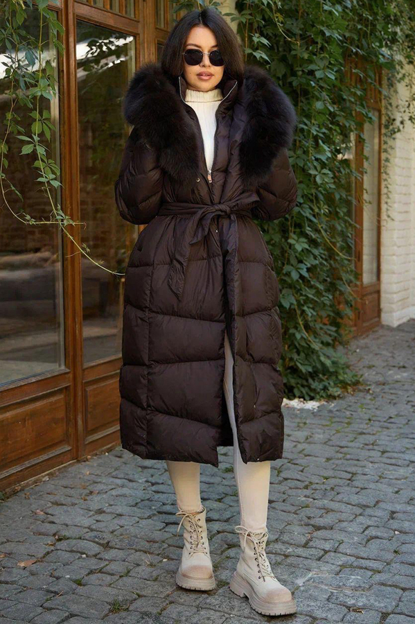 Длинный приталенный пуховик Vivilona