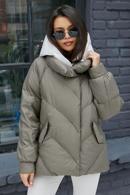 Молодежный пуховик на зиму оливковый Молодежный пуховик на зиму оливковый