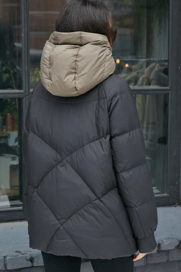 Пуховик женский с контрастным воротником