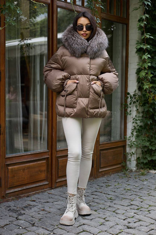 Женский зимний пуховик Vo tarun с мехом енота