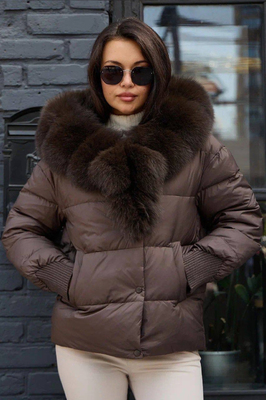 Короткий женский пуховик Vivilona с мехом песца Короткий женский пуховик Vivilona с мехом песца