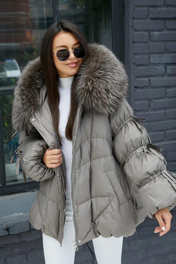 Красивый пуховик 2025-2026 с капюшоном и большими размерами