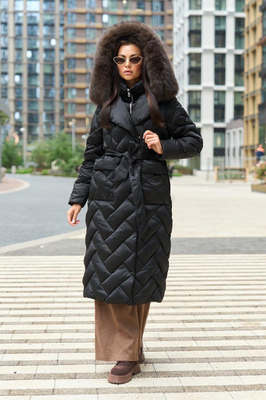 Зимний пуховик Max Mara с накладными карманами черный Зимний пуховик Max Mara с накладными карманами черный