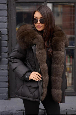 Длинный пуховик с мехом песца внутри Длинный пуховик с мехом песца внутри