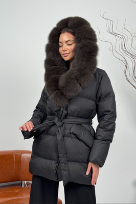 Укороченный пуховик с капюшоном черный Укороченный пуховик с капюшоном черный