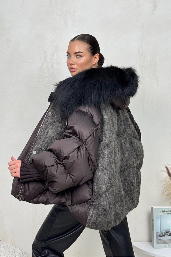 Удлинённое пуховое пальто для зимы