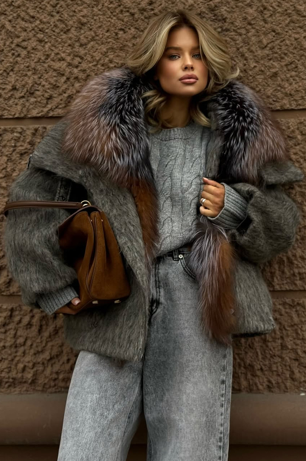 Пуховое пальто с мехом лисы