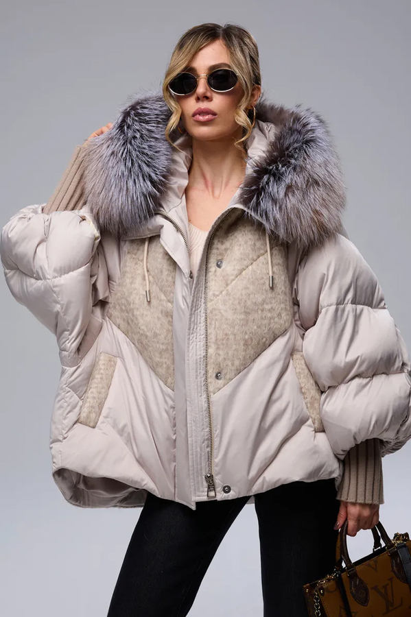 Зимнее пуховое пальто с мехом