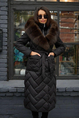 Зимняя женская куртка с капюшоном Зимняя женская куртка с капюшоном