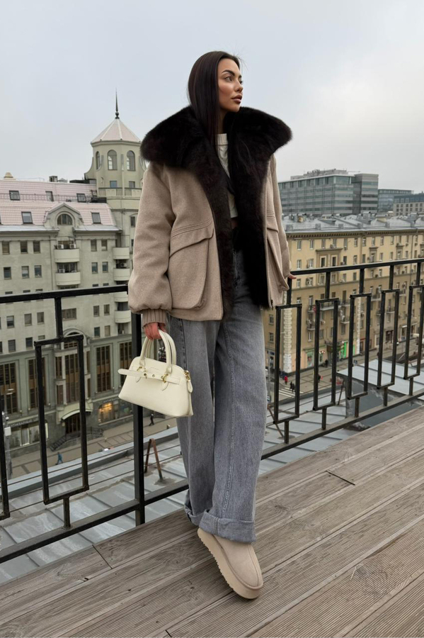 Зимний пуховик с мехом песца внутри