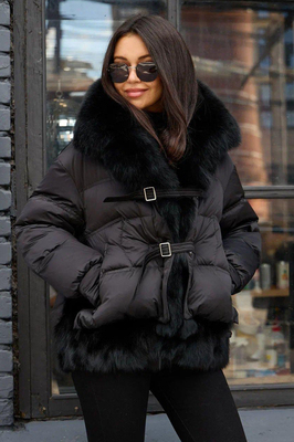 Красивый пуховик оверсайз черный Красивый пуховик оверсайз черный